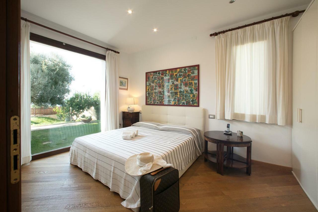 Villa Del Mar Quartu Sant'Elena Ngoại thất bức ảnh
